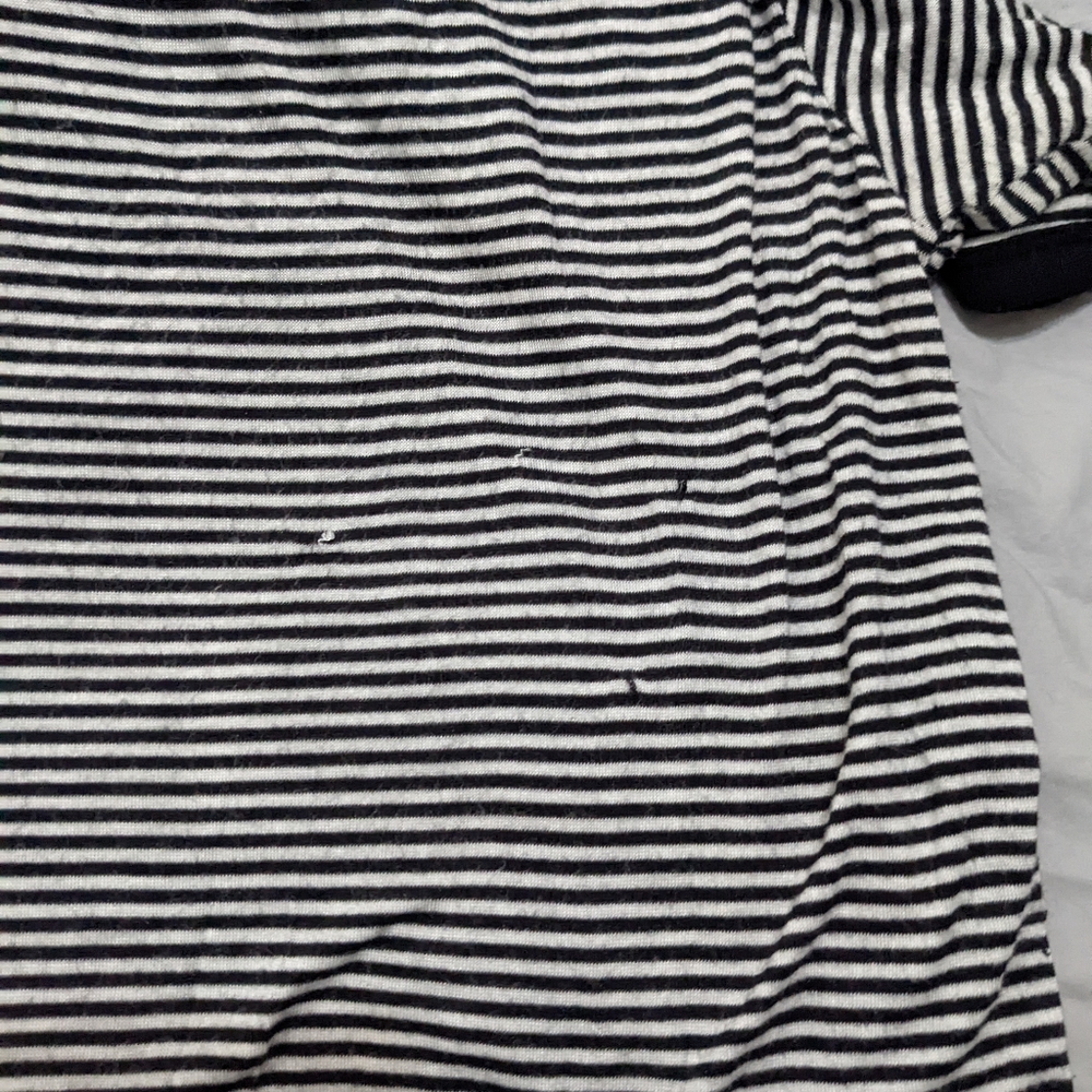 **LAST CHANCE! DONATING ON 9/30** Brandy Melville 3/4 Sleeve Crop Top - Picture 6 of 6